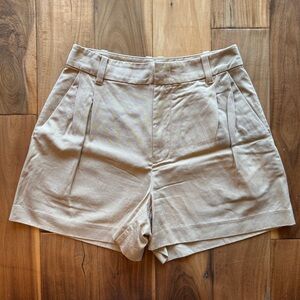 Madewell  High-Rise Pleated Shorts